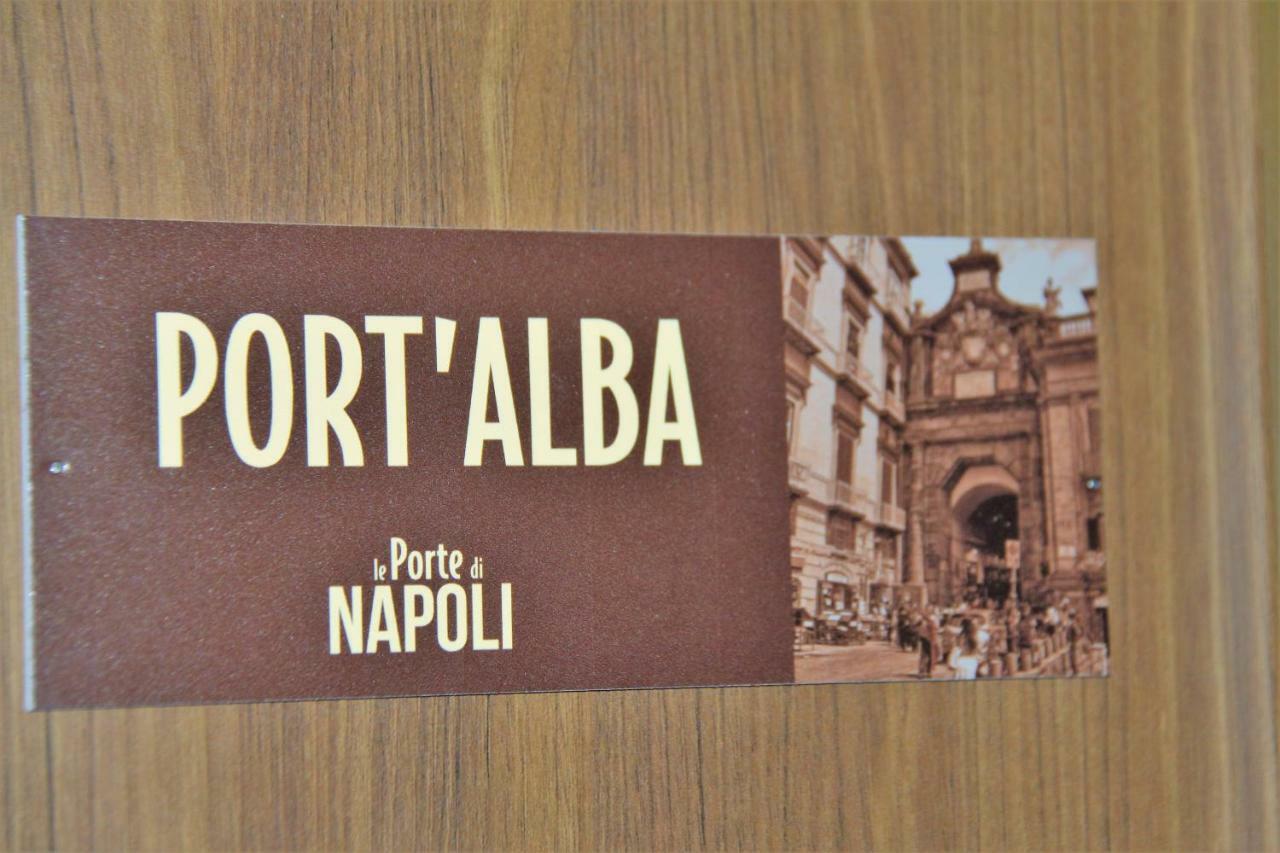 B&B Le Porte Di Napoli 外观 照片